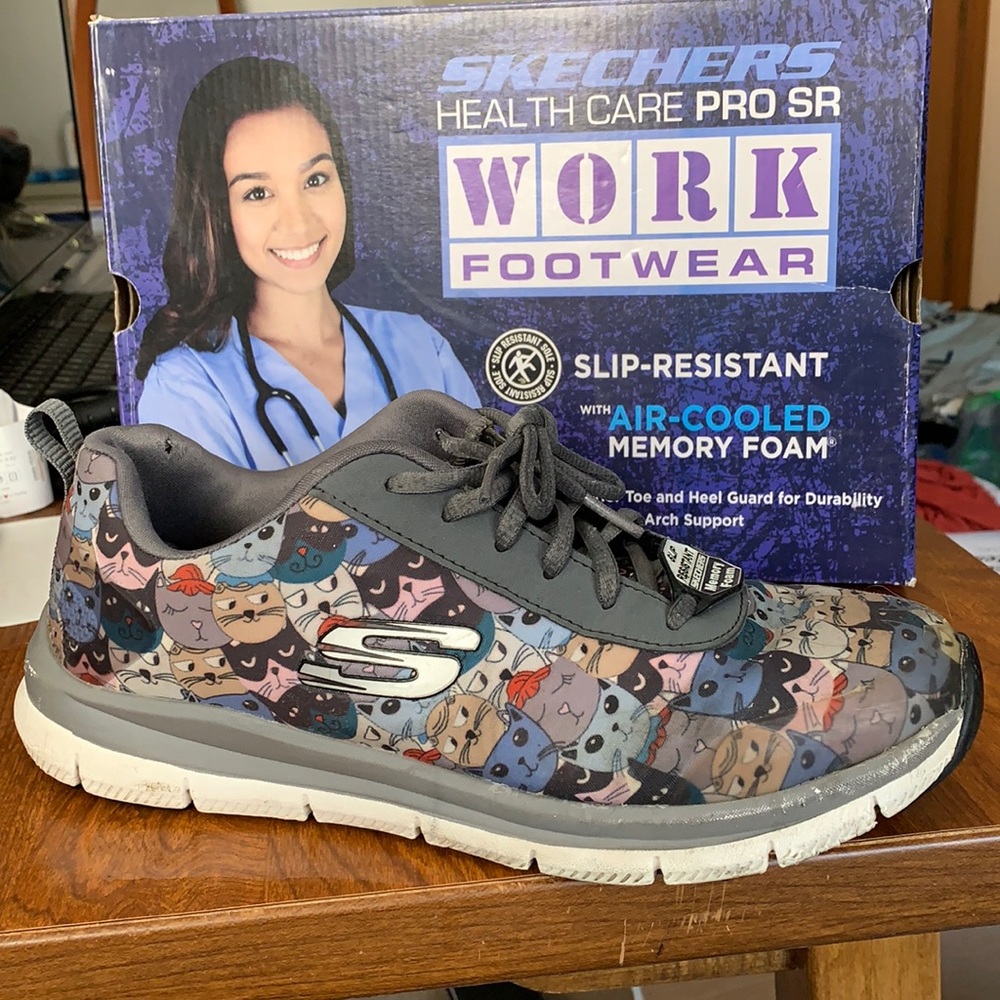 Used sketchers work healthcare pro sr women’s size 10 cats pattern